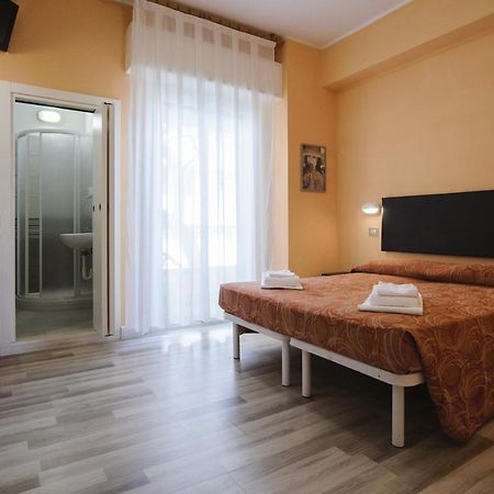 Hotel Milena Rimini Buitenkant foto